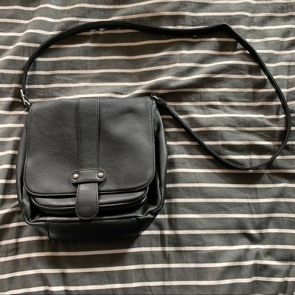 Black Scarleton Purse